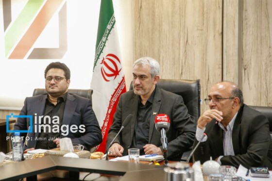 بازدید معاون اول رئیس جمهور از گمرک مهرآباد