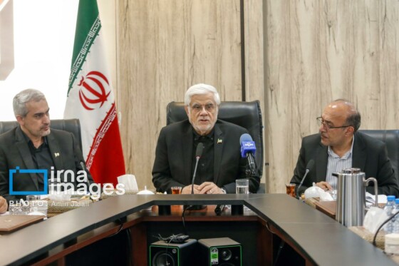 بازدید معاون اول رئیس جمهور از گمرک مهرآباد