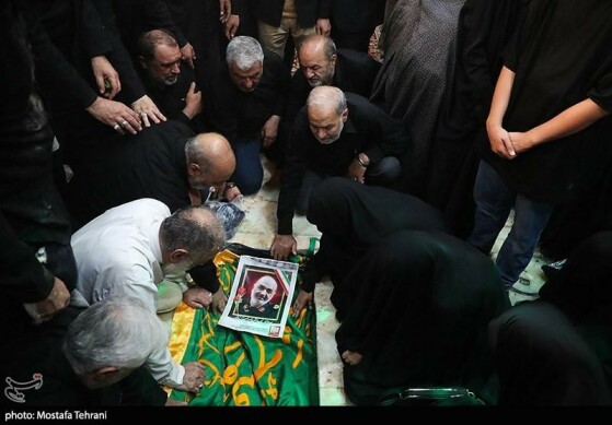 تشییع و خاکسپاری پیکر شهید «حسین سلامی» در حرم عبدالعظیم (ع)