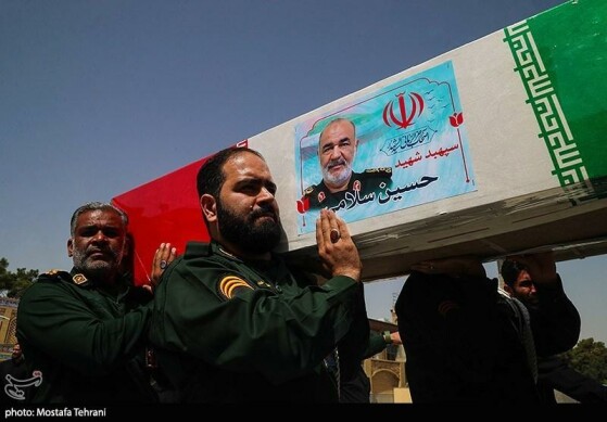 تشییع و خاکسپاری پیکر شهید «حسین سلامی» در حرم عبدالعظیم (ع)