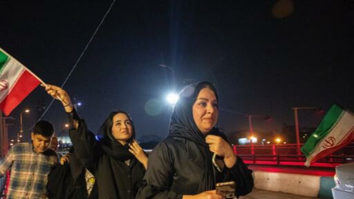 آغاز یک برنامه طنز برای همبستگی در روزهای پس از جنگ
