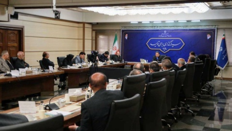ایران با اتکا به توان داخل و همت فرزندان میهن بر دشمن متجاوز غلبه کرد