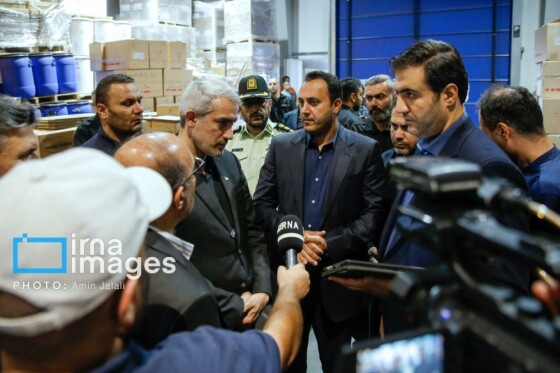 بازدید معاون اول رئیس جمهور از گمرک مهرآباد