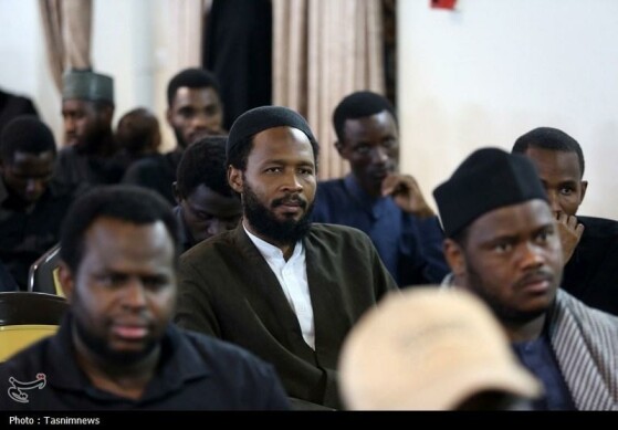 عزاداری نیجریهایها در حرم مطهر حضرت معصومه(س)