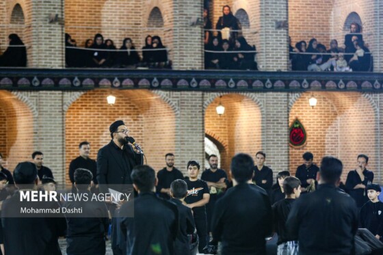 عزاداری شب چهارم محرم در حسینیه مجتهد اردبیلی