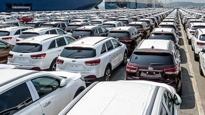 بخشنامه واردات خودرو ابلاغ شد؛ واردات ۱۳ هزار خودروی لوکس