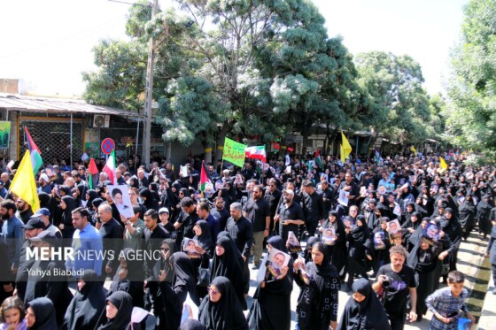 تشییع پیکر شهید ایزدی(حاج رمضان) در سنقر و کلیایی کرمانشاه