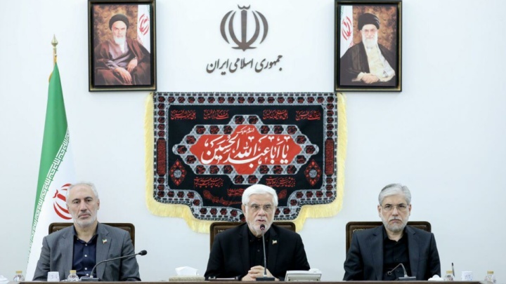 عارف: برنامه اقتصاد جنگ همزمان با پیشبرد برنامه هفتم توسعه در دولت اجرایی شد