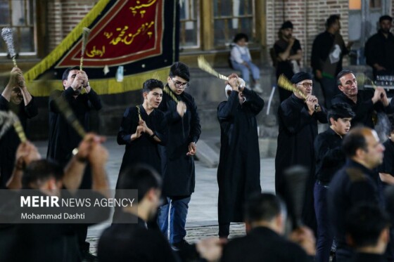 عزاداری شب چهارم محرم در حسینیه مجتهد اردبیلی