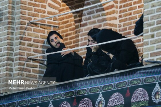 عزاداری شب چهارم محرم در حسینیه مجتهد اردبیلی