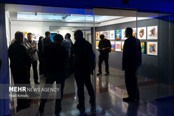 نمایشگاه کارتون و کاریکاتور پوزهبند