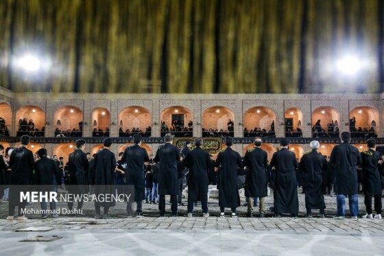 عزاداری شب چهارم محرم در حسینیه مجتهد اردبیلی