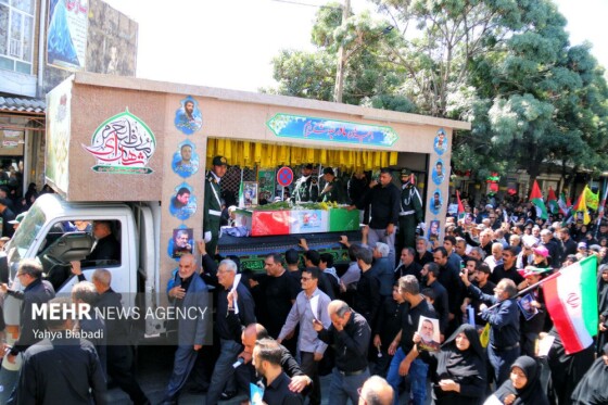 تشییع پیکر شهید ایزدی(حاج رمضان) در سنقر و کلیایی کرمانشاه