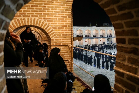 عزاداری شب چهارم محرم در حسینیه مجتهد اردبیلی