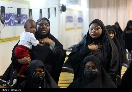 عزاداری نیجریهایها در حرم مطهر حضرت معصومه(س)