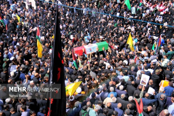 تشییع پیکر شهید ایزدی(حاج رمضان) در سنقر و کلیایی کرمانشاه