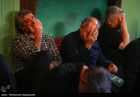 عزاداری اباعبدالله الحسین(ع) در حسینیه سادات اخوی