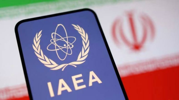 آسوشیتدپرس: بازرسان آژانس بین‌المللی انرژی اتمی همچنان در ایران حضور دارند