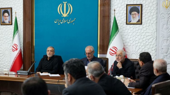 رئیس جمهور: دولت با همه ظرفیت ها در مسیر جبران خسارت مردم در جنگ تحمیلی گام بر می دارد