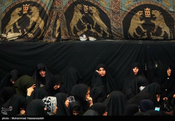 عزاداری اباعبدالله الحسین(ع) در حسینیه سادات اخوی