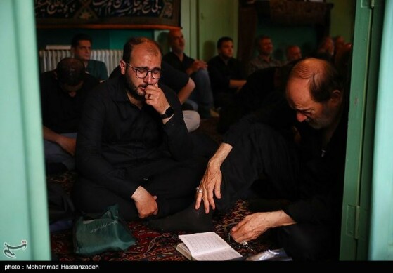 عزاداری اباعبدالله الحسین(ع) در حسینیه سادات اخوی