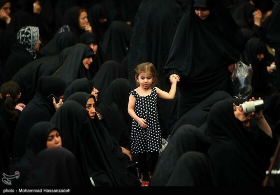 عزاداری اباعبدالله الحسین(ع) در حسینیه سادات اخوی