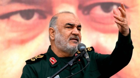 دختر شهید سلامی: تیرهای فتنه دشمن با سد ملت متمدن ایران مواجه شد