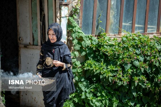 آیین سنتی علمگردانی در روستای تاریخی هزاوه