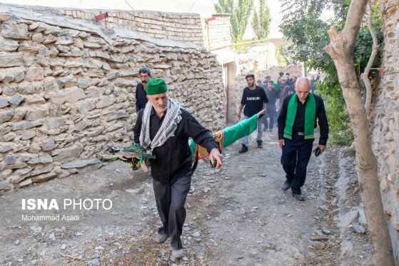 آیین سنتی علمگردانی در روستای تاریخی هزاوه