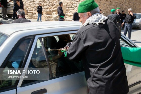 آیین سنتی علمگردانی در روستای تاریخی هزاوه