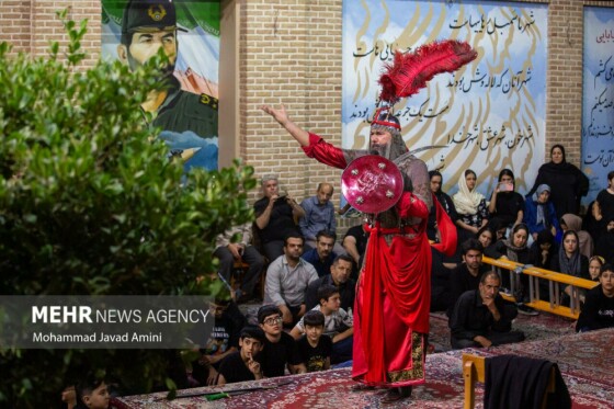 تعزیه‌خوانی دهه اول محرم در منزل شهید عباس بابایی