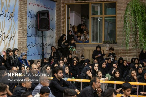 تعزیه‌خوانی دهه اول محرم در منزل شهید عباس بابایی