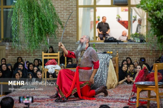 تعزیه‌خوانی دهه اول محرم در منزل شهید عباس بابایی