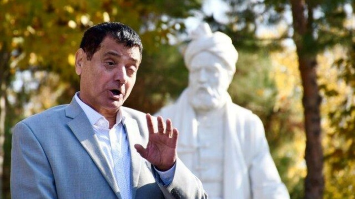 قدمعلی سرامی: اساس کار شاهنامه بر پیوند انسان‌هاست
