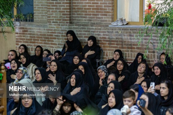 تعزیه‌خوانی دهه اول محرم در منزل شهید عباس بابایی