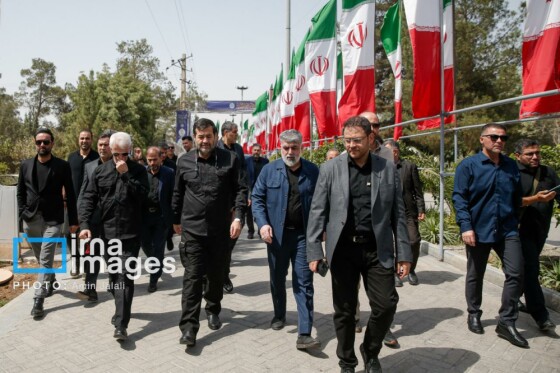 حضور جامعه ورزش بر مزار شهدای حمله رژیم صهیونیستی