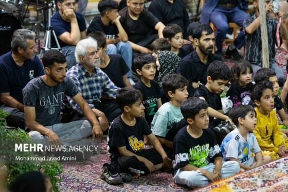 تعزیه‌خوانی دهه اول محرم در منزل شهید عباس بابایی