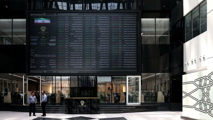 پیش‌بینی بازگشت نقدینگی به بازار سهام/ جهش نرخ ارز نخواهیم داشت