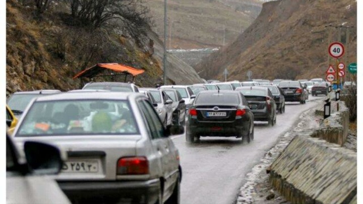بازگشایی دوطرفه جاده چالوس پس از تخلیه ترافیک سنگین/ هشدار درباره مه‌گرفتگی و کاهش دید در مسیر