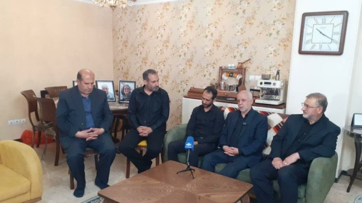 دیدار رئیس بنیاد شهید با خانواده شهیدان حاجی‌سلطانی و مکتبی