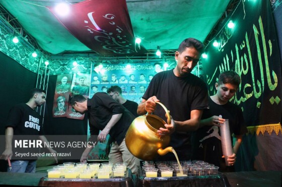 مراسم عزاداری شب هشتم محرم در امامزاده سید ناصرالدین(ع)