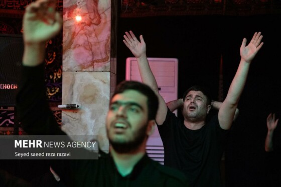 مراسم عزاداری شب هشتم محرم در امامزاده سید ناصرالدین(ع)