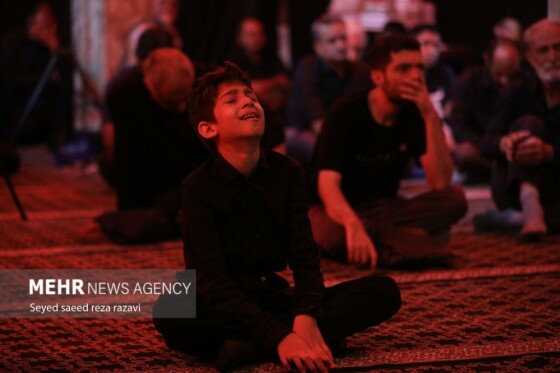 مراسم عزاداری شب هشتم محرم در امامزاده سید ناصرالدین(ع)