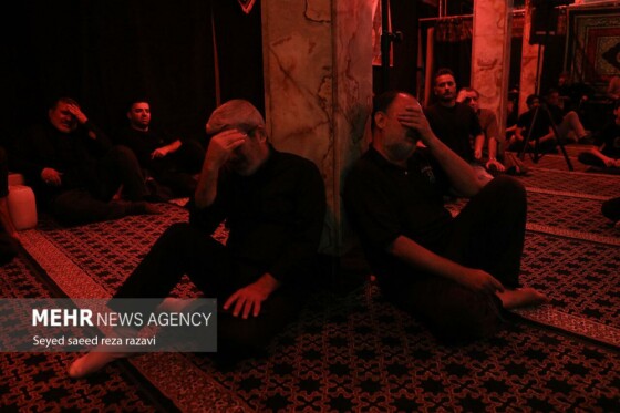 مراسم عزاداری شب هشتم محرم در امامزاده سید ناصرالدین(ع)