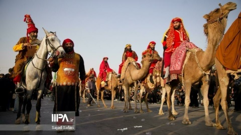کاروان نمادین هشتم محرم در خمینی شهر
