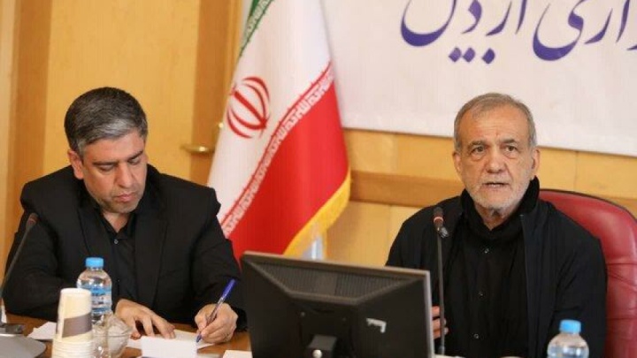 دولت از هیچ تلاشی برای اتمام راه آهن اردبیل دریغ نمیکند