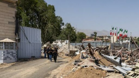 رسیدگی به وضعیت خانواده شهدا و مجروحان زندان اوین در اولویت است