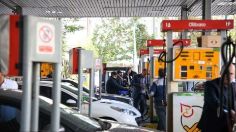 کمبودی در تأمین سوخت در جنگ تحمیلی ۱۲ روزه نداشتیم