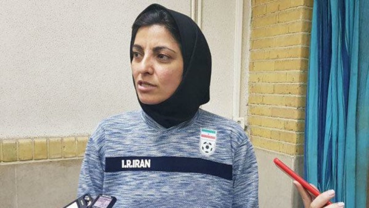 نباید میانگین سنی بالای تیم نقد شود