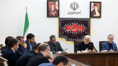 عارف: با اتکا به نیروهای داخلی فناوری صنایع موشکی را بومی کردیم